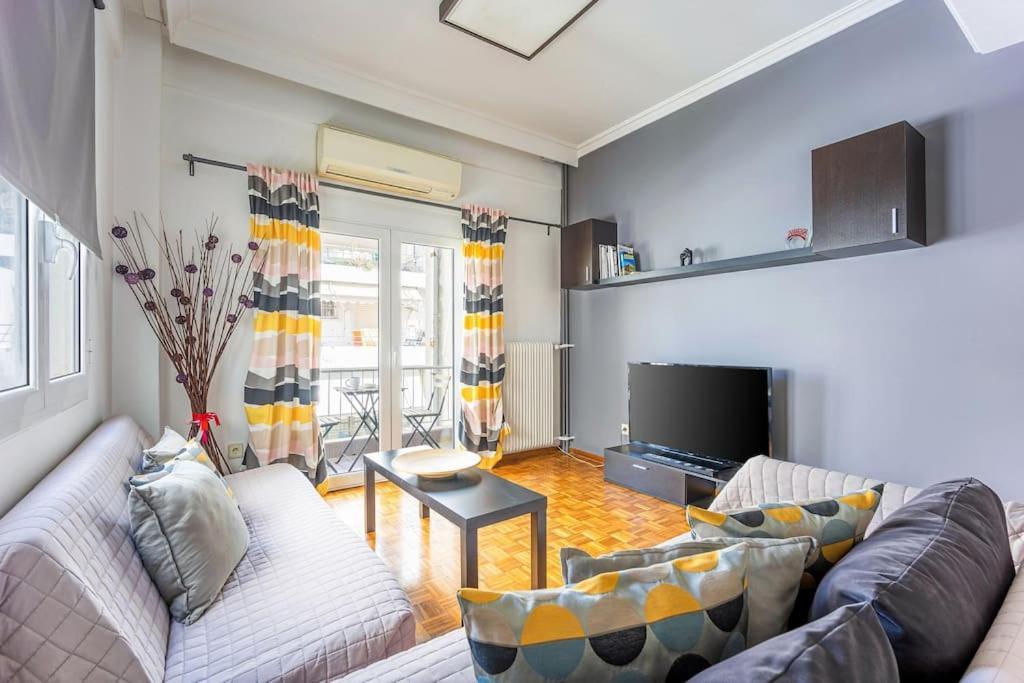 Apartment In The Middle Of Everything Atina Dış mekan fotoğraf